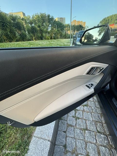 BMW Z4 30 i Pack 50 anos M - 14