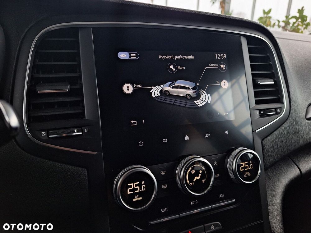 Renault Megane 1.5 Blue dCi Zen - 28