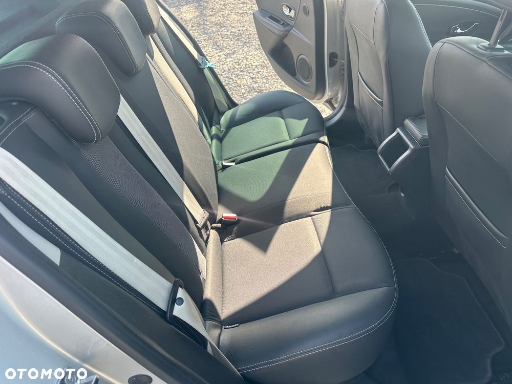Renault Megane ENERGY TCe 130 Start & Stop Bose Edition - 11