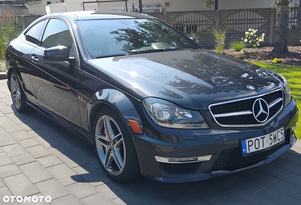 Mercedes-Benz Klasa C 63 AMG AMG SPEEDSHIFT MCT AMG Performance Package - 8