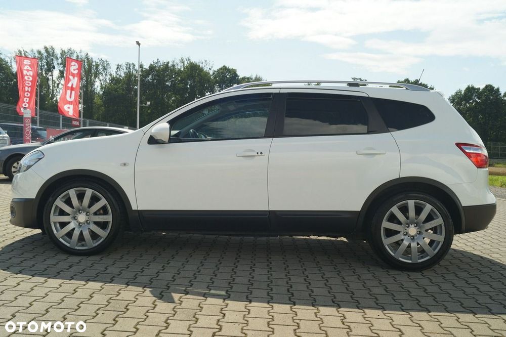 Nissan Qashqai+2 - 12