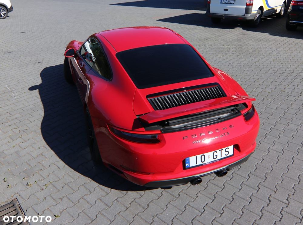 Porsche 911 Carrera GTS PDK - 3