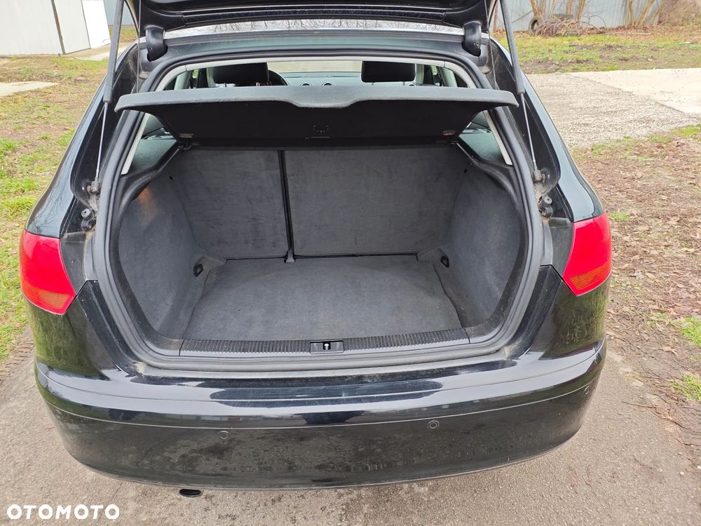 Audi A3 Sportback 1.6 FSI Attraction - 15