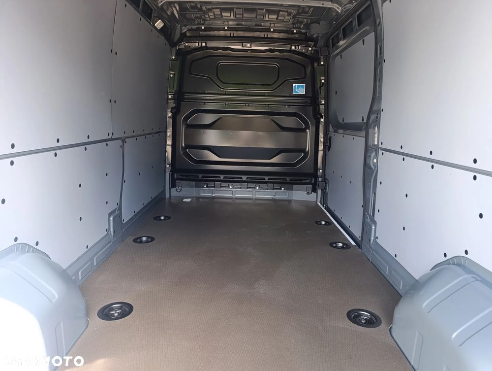 Nissan Interstar - 15