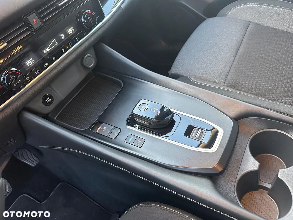 Nissan Qashqai 1.5 e-POWER N-Connecta - 12