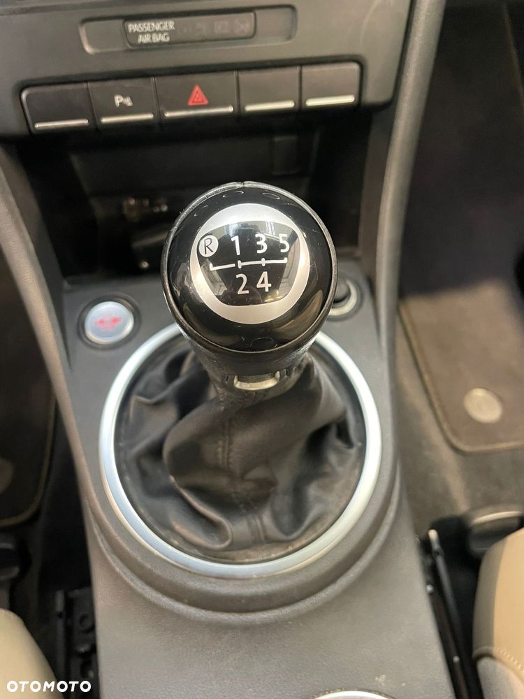 Volkswagen Beetle 1.6 TDI Exclusive Design - 33