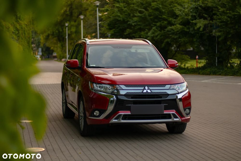 Mitsubishi Outlander - 14