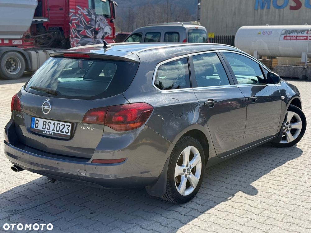 Opel Astra 1.4 Turbo Sport - 11