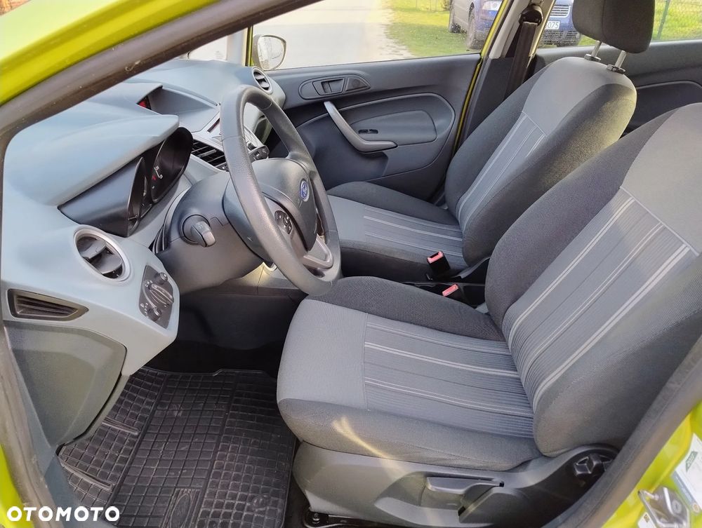 Ford Fiesta 1.25 Viva - 8