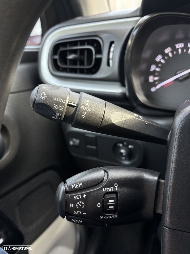 Citroën C3 1.2 PureTech Feel — fotografia 16