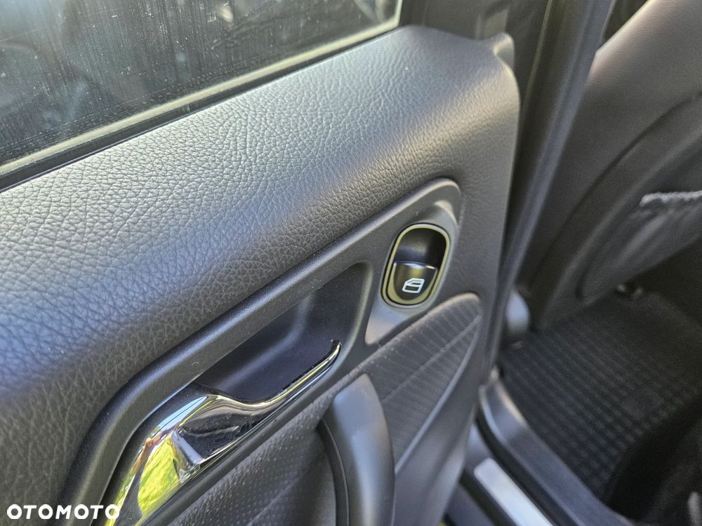 Mercedes-Benz Klasa C 200 Kompressor Automatik Elegance Sport Edition - 18