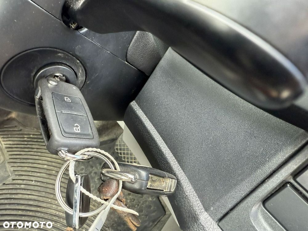Volkswagen Transporter - 21