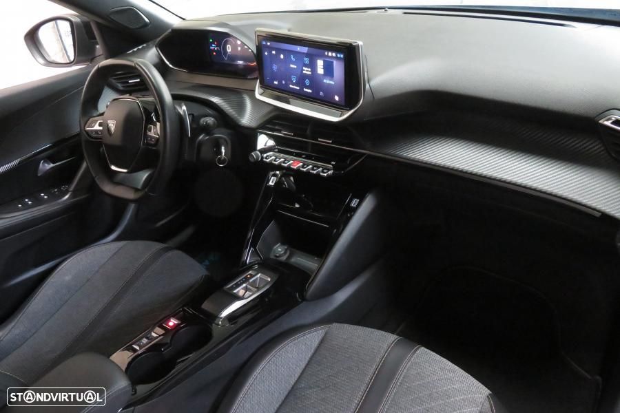 Peugeot 2008 - 8
