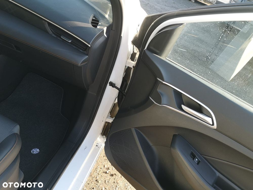 MG MG3 1.5 HEV+ Standard - 33