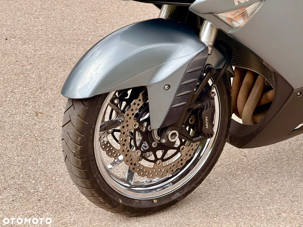 Kawasaki Concours - 11