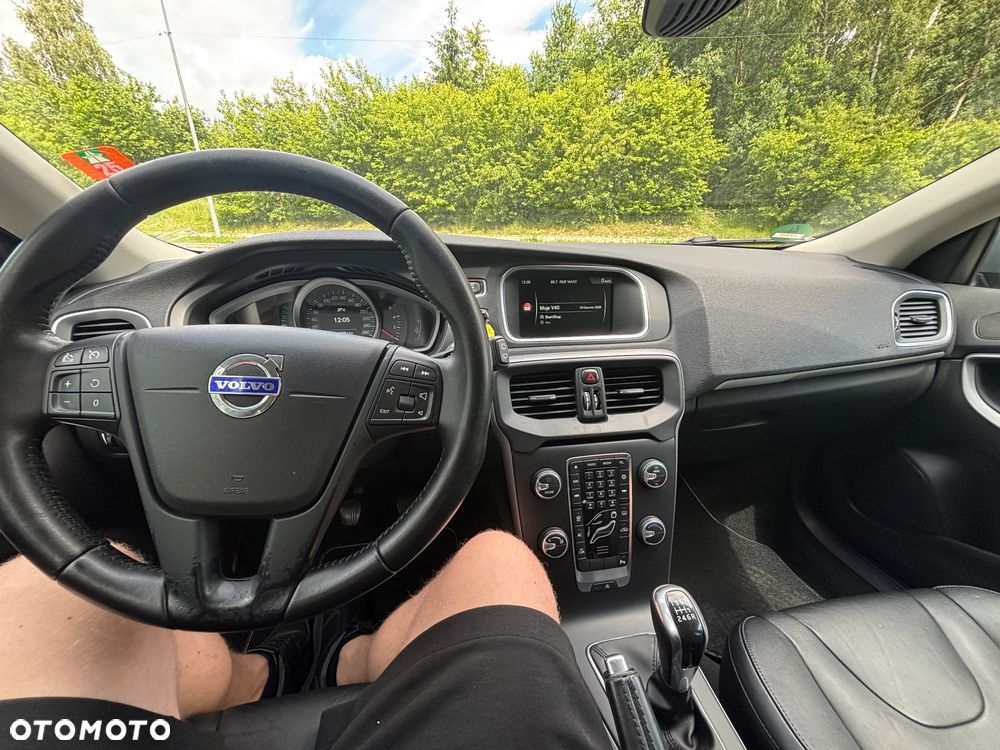 Volvo V40 D2 - 8