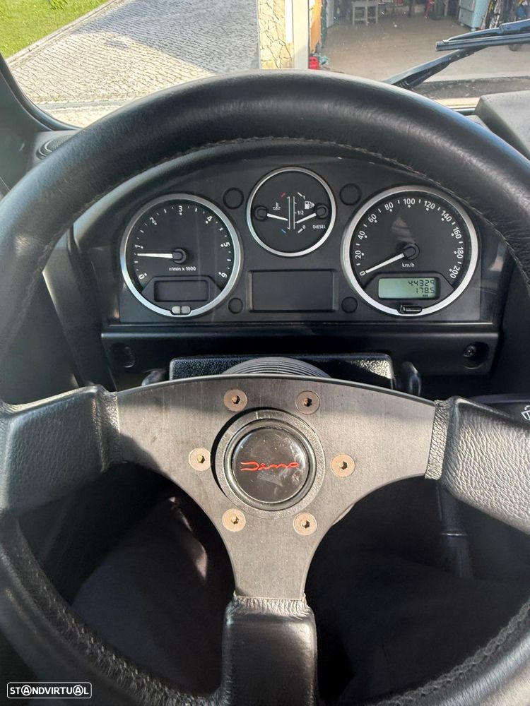 Land Rover Defender 90 DPF Soft Top E - 8