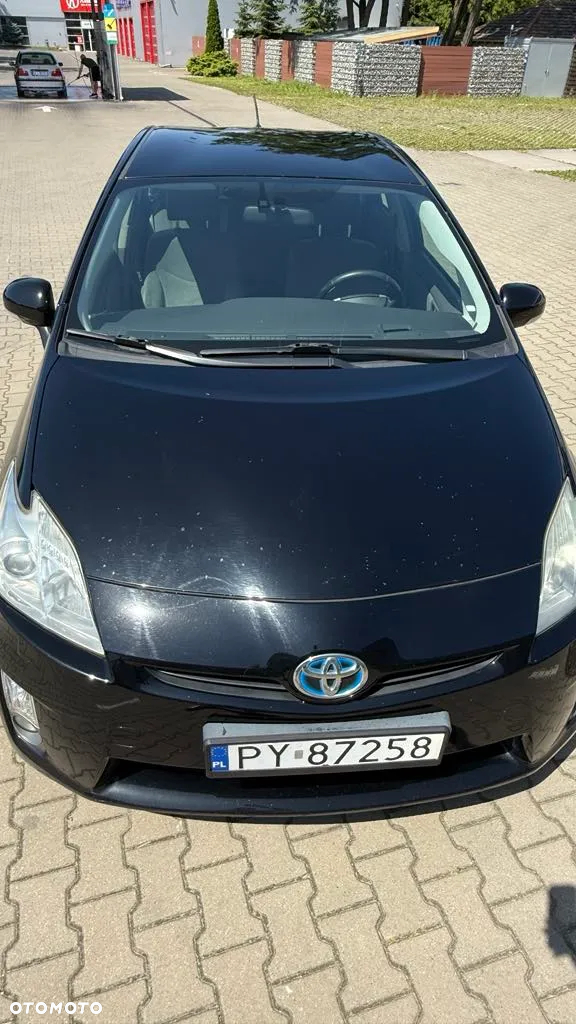 Toyota Prius (Hybrid) Comfort - 13
