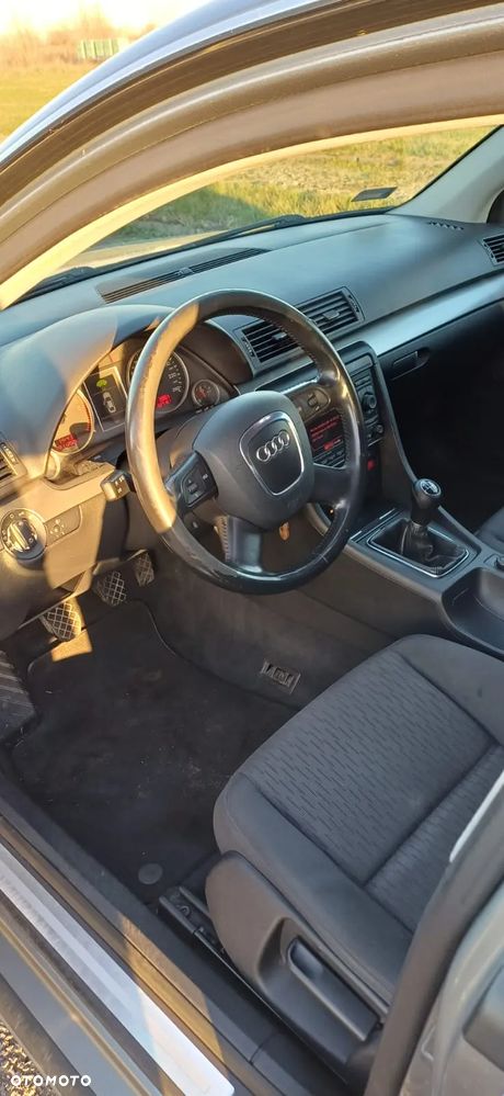 Audi A4 Avant 2.0 TDI DPF - 12