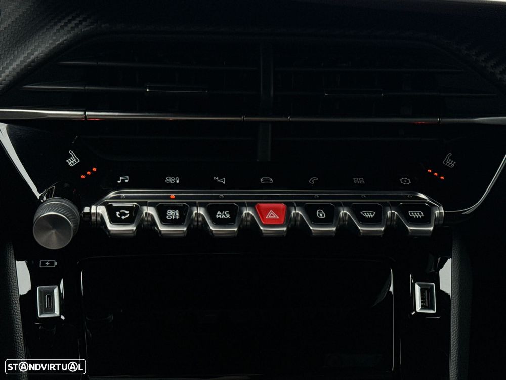 Peugeot 2008 1.2 PureTech GT EAT8 - 9