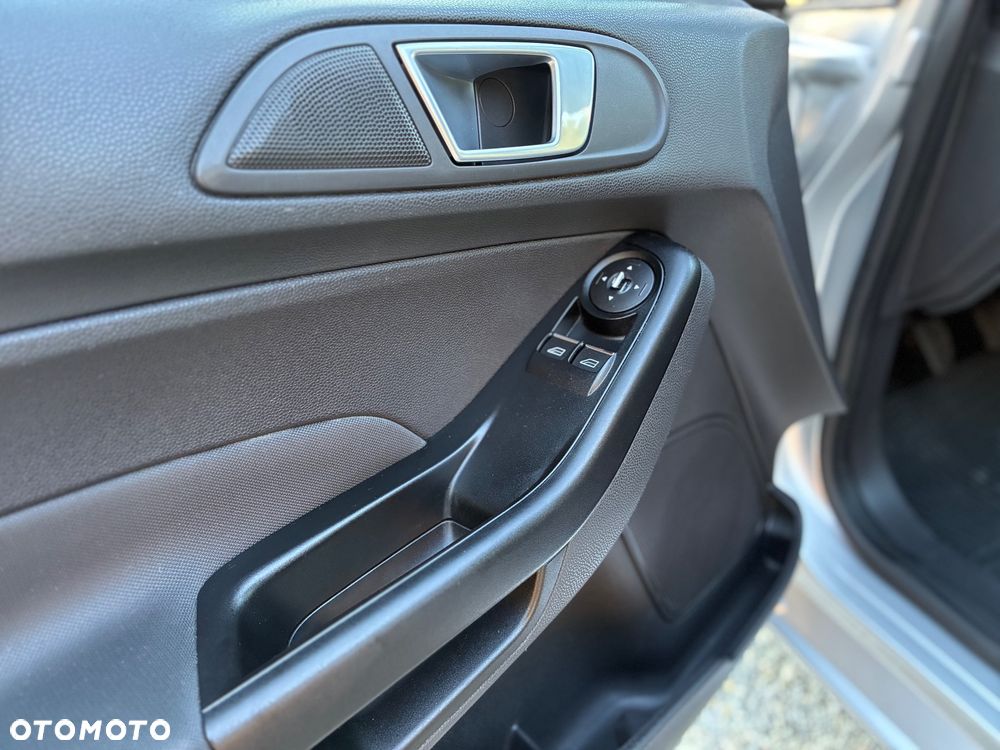 Ford Fiesta 1.0 EcoBoost Titanium - 17