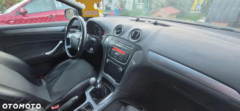 Ford Mondeo 1.6 T Titanium - 10