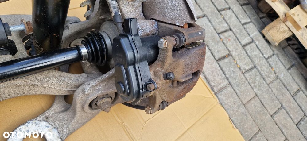 AUDI Q5 8R ZWROTNICA TYŁ ZAWIESZENIE LEWE WAHACZ AMOREK 1.8 2.0 - 5