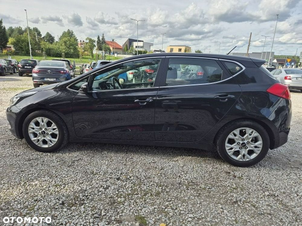 Kia Ceed - 15