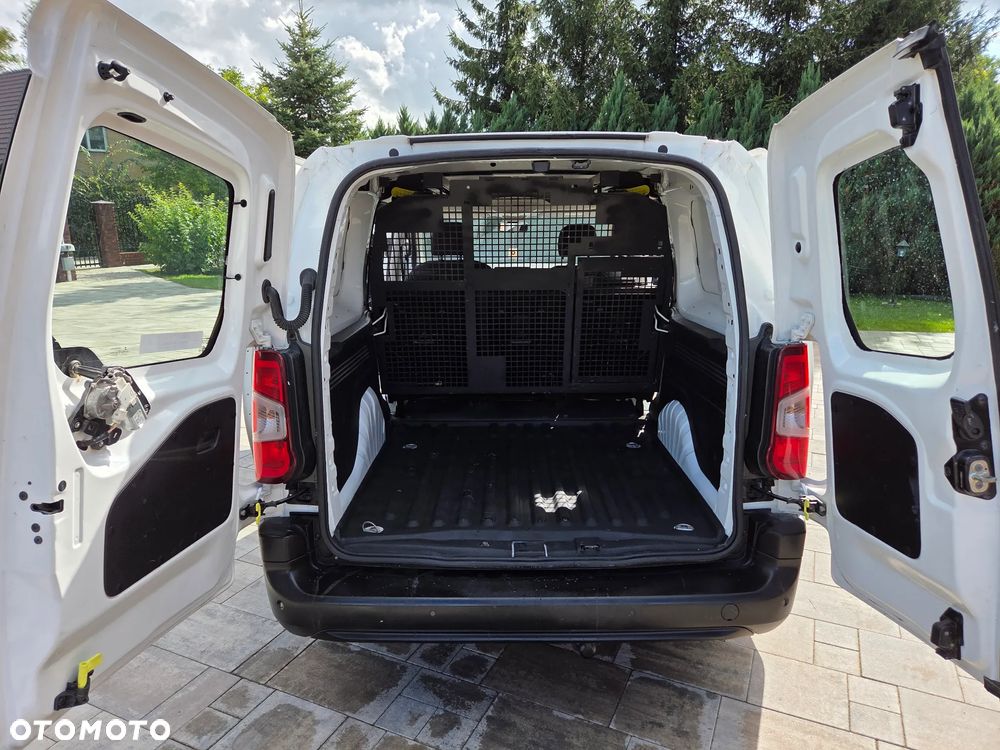 Toyota Proace City - 16
