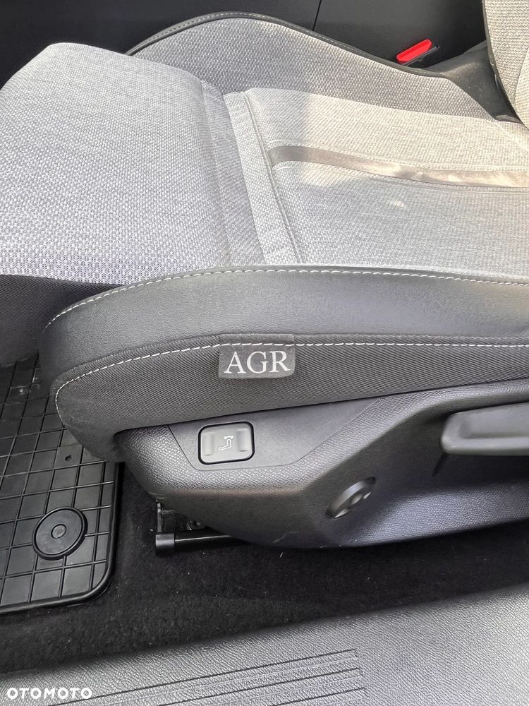 Opel Astra 1.2 T Elegance S&S - 11