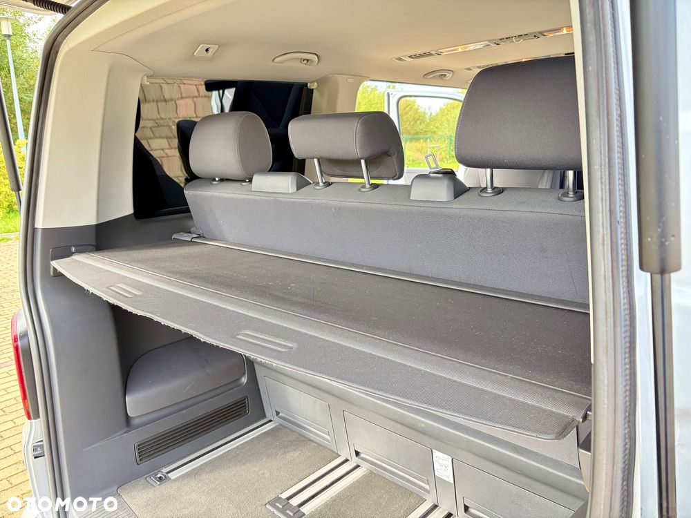 Volkswagen Multivan - 30