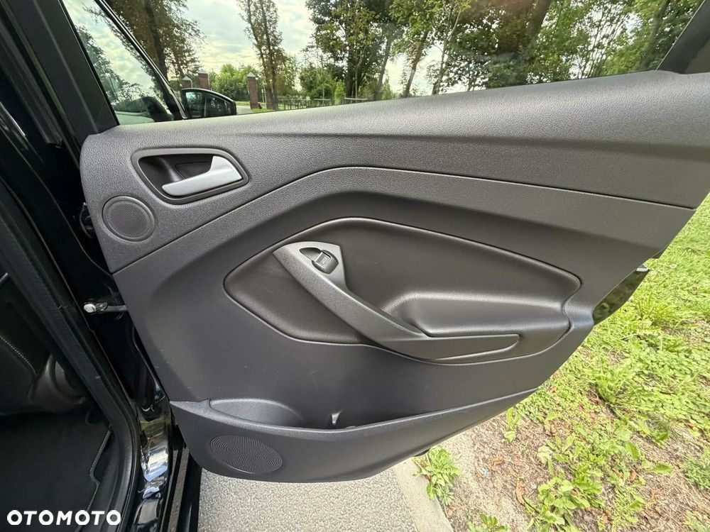 Ford Kuga - 29