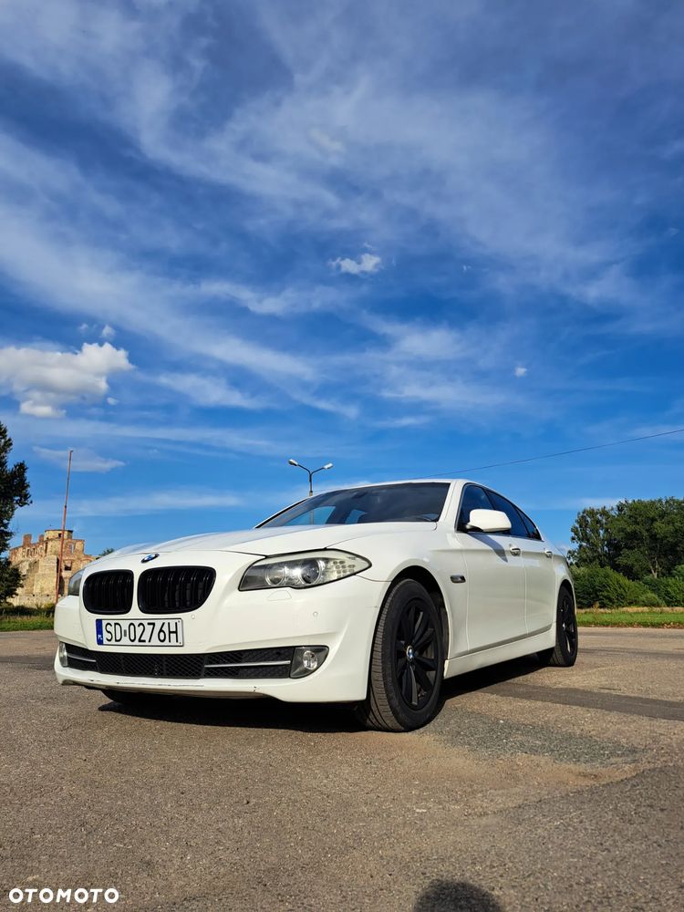 BMW Seria 5 528i - 7