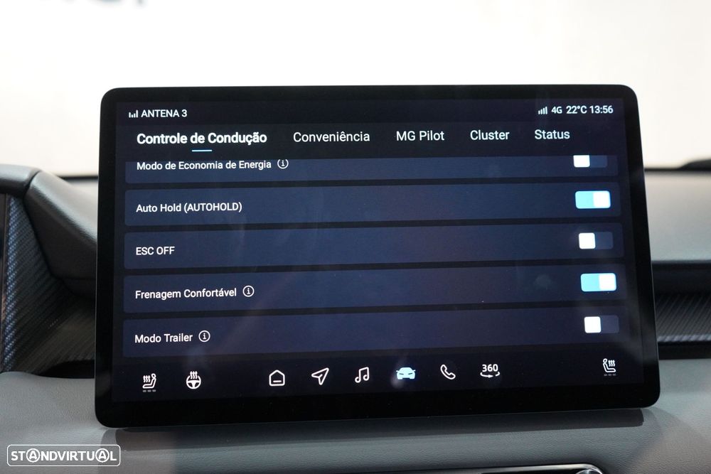 MG MG4 64 kWh Luxury - 17