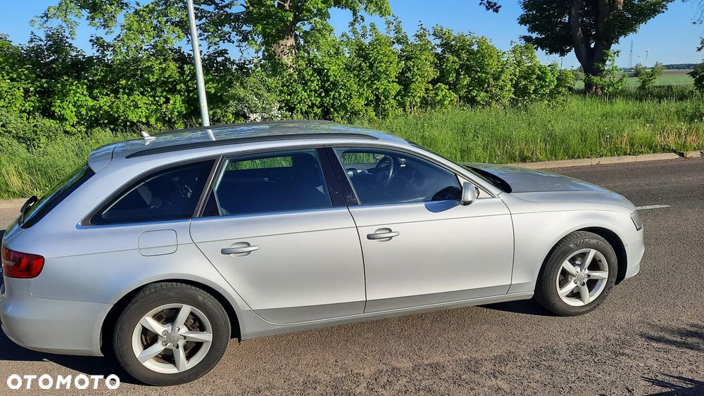 Audi A4 Avant 2.0 TDI DPF quattro Ambiente - 12
