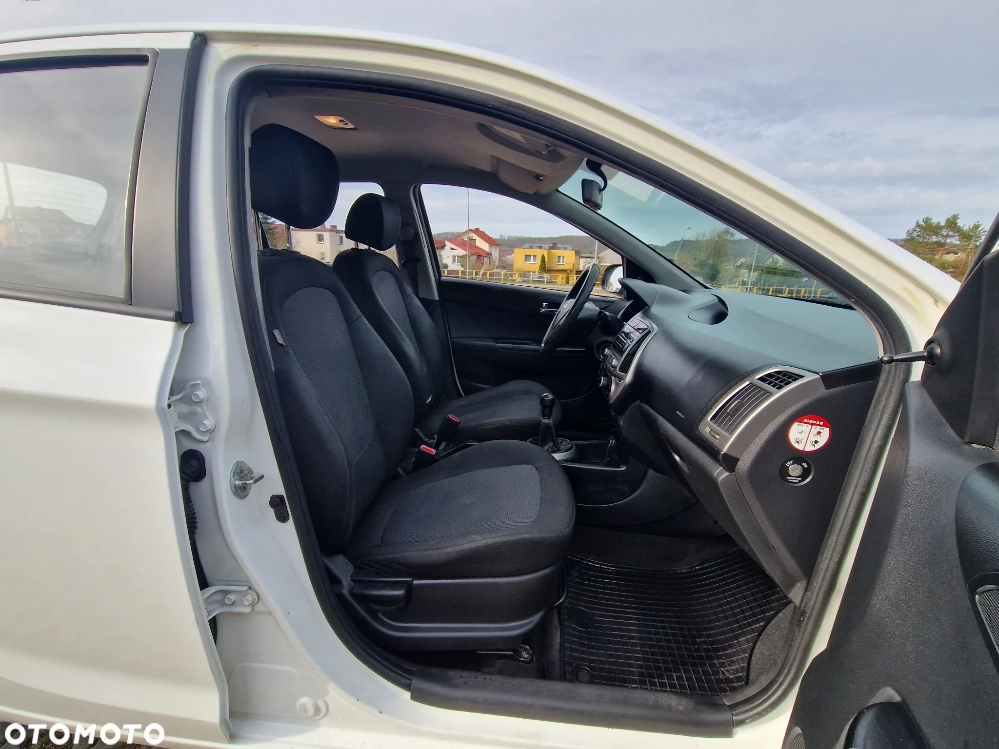 Hyundai i20 - 10