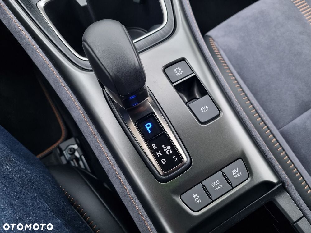 Lexus LBX 1.5 Hybrid Cool - 25