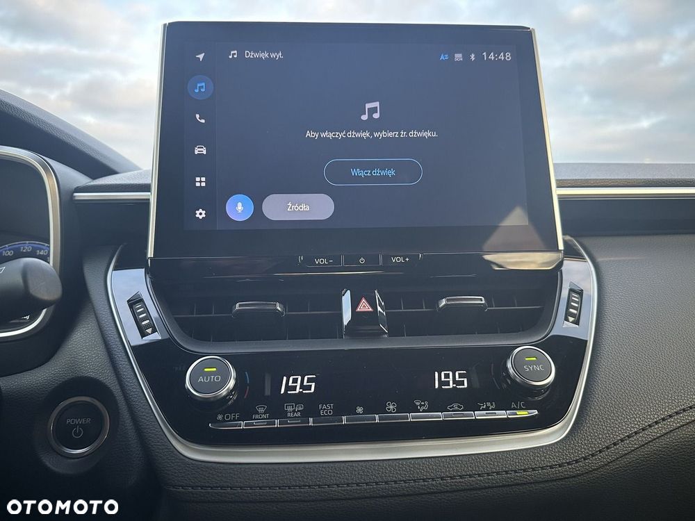 Toyota Corolla Cross - 19