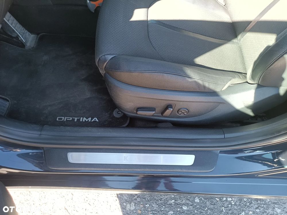 Kia Optima - 14