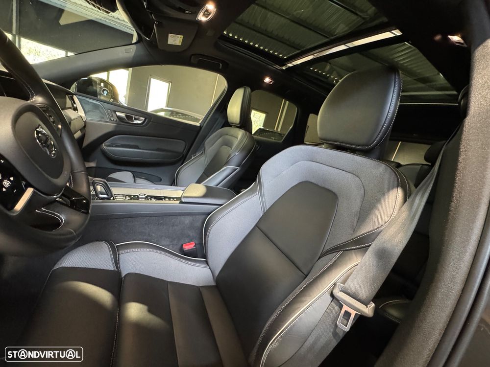 Volvo XC 60 2.0 T6 PHEV R-Design AWD - 25