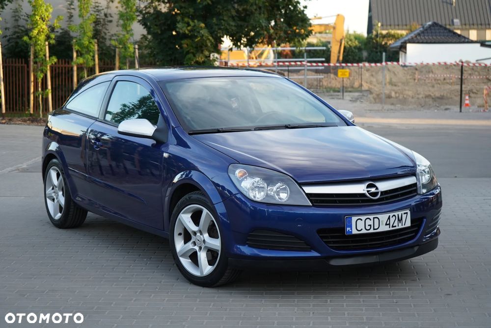 Opel Astra 1.8 Sport - 1