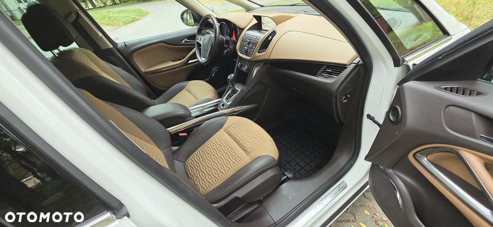 Opel Zafira - 25