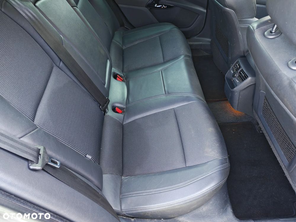 Peugeot 508 HDi FAP 165 Allure - 32
