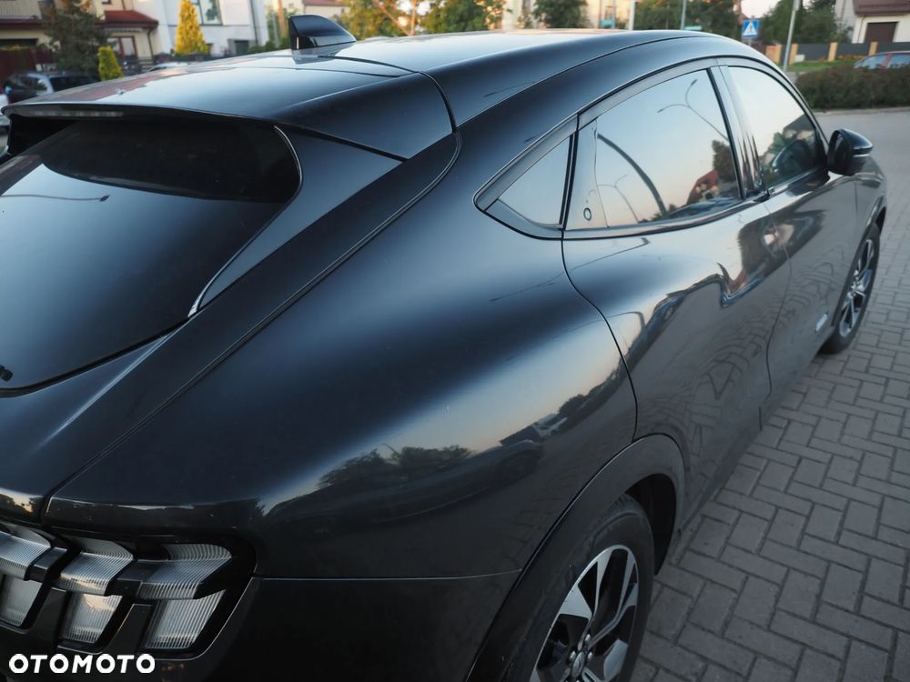 Ford Mustang Mach-E AWD PREMIUM - 36