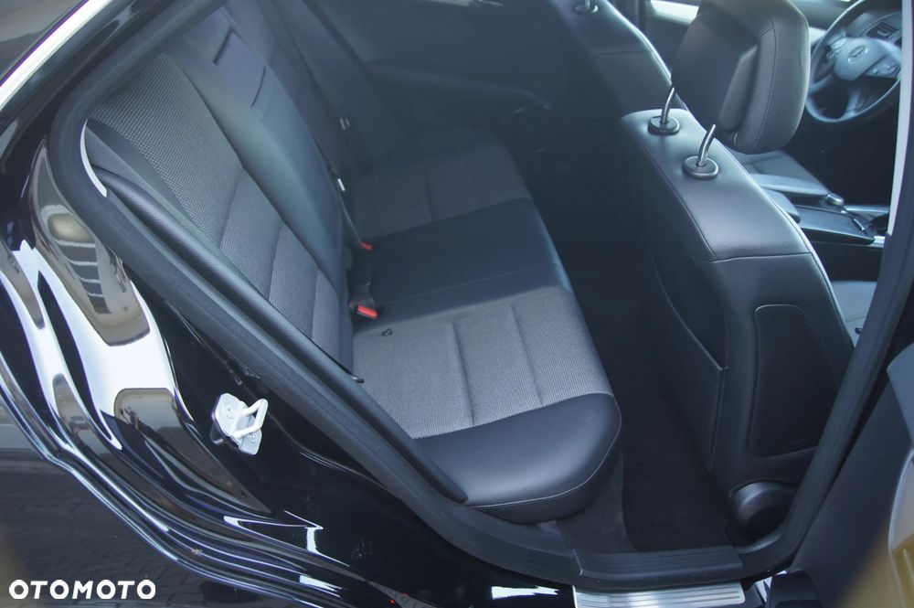 Mercedes-Benz Klasa C 200 Kompressor Avantgarde - 26