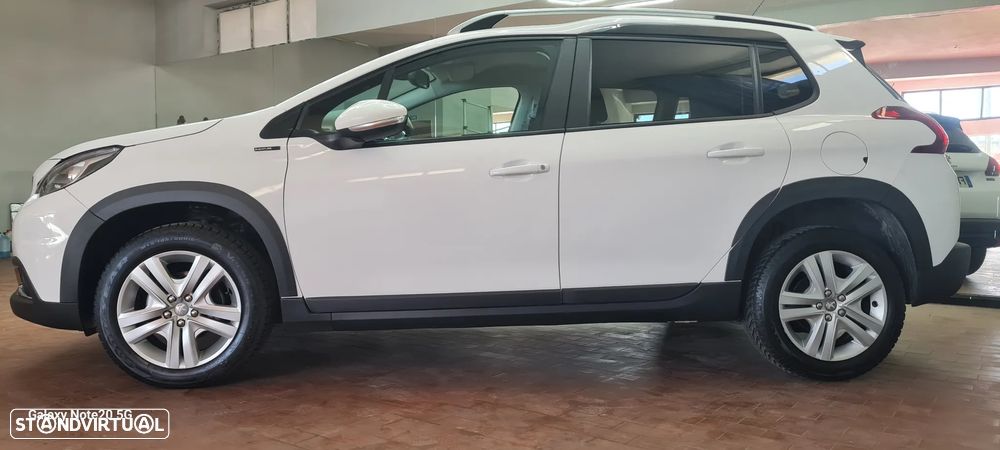 Peugeot 2008 BlueHDi 100 STOP & START Signature - 9