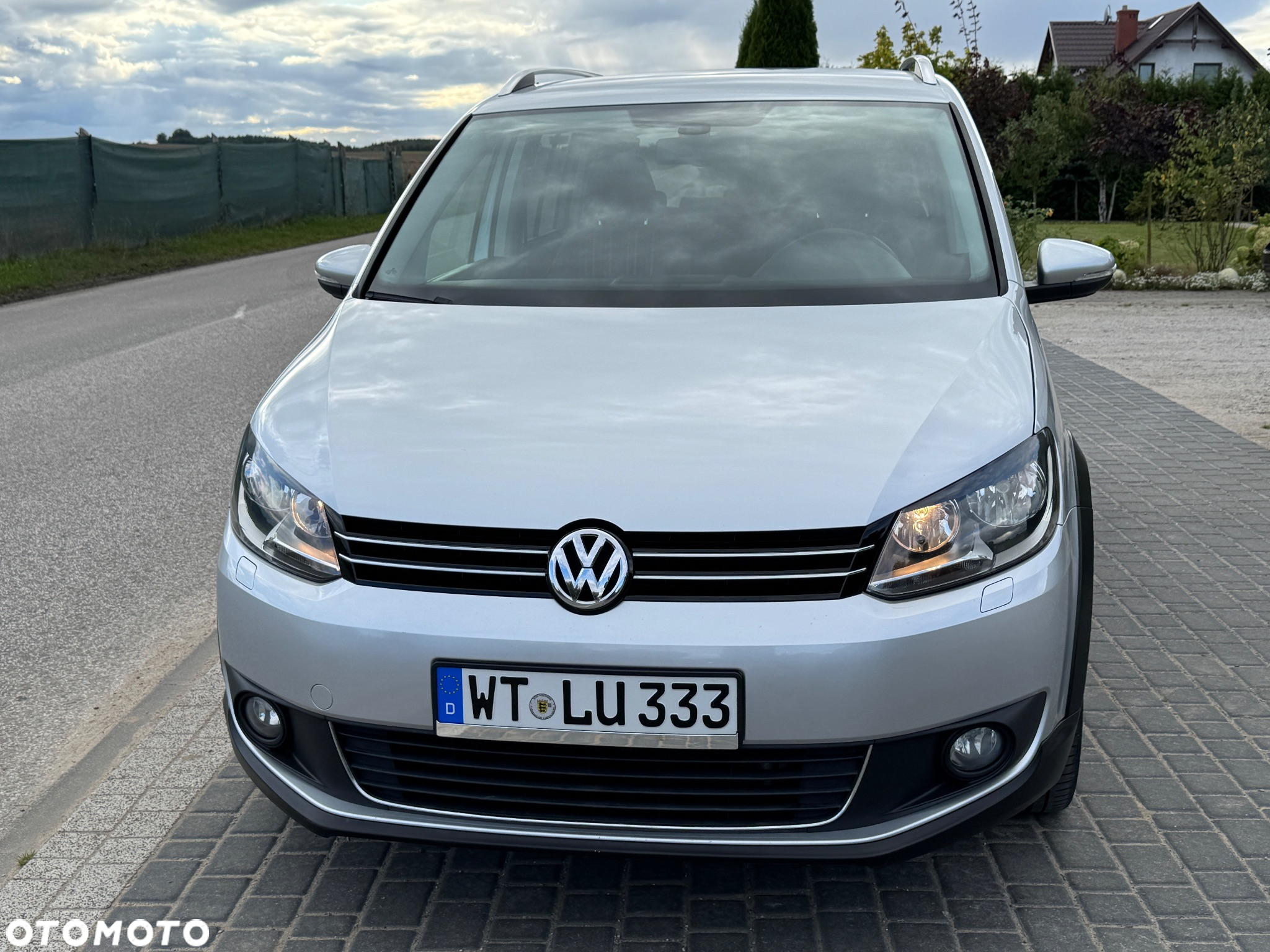 Volkswagen Touran 2.0 TDI DPF DSG Cross - 35