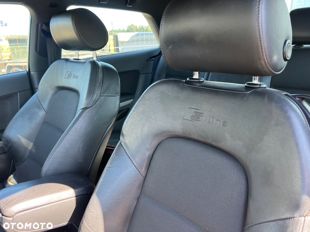 Audi A3 3-drzwiowe 2.0 TFSI quattro Ambition - 8
