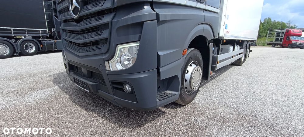 Mercedes-Benz Actros 2545 6x2 Chłodnia 22 palety - 32