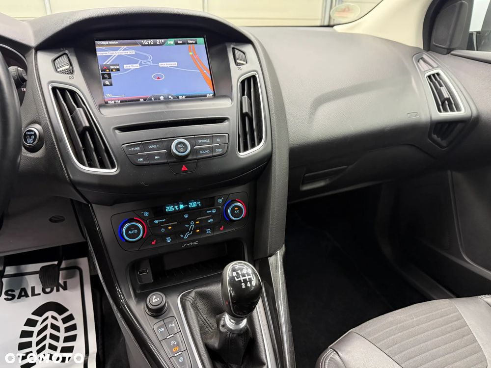 Ford Focus - 8